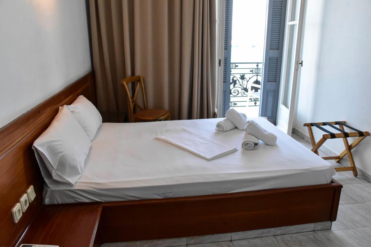 Leonidas Hotel Gythio Eksteriør billede