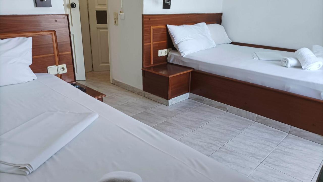 Leonidas Hotel Gythio Eksteriør billede